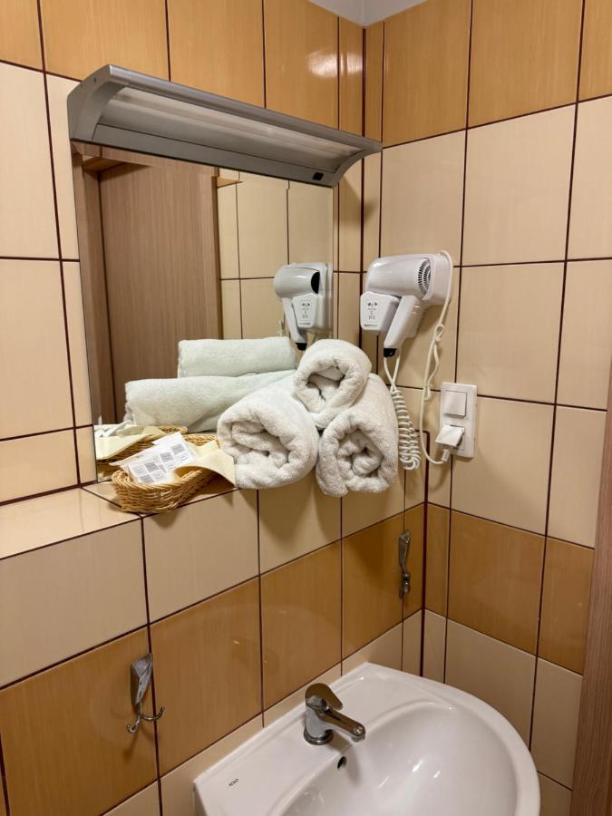 Politechnika Warszawska Osrodek Wypoczynkowy Hotel ซาร์บินโนโว ภายนอก รูปภาพ