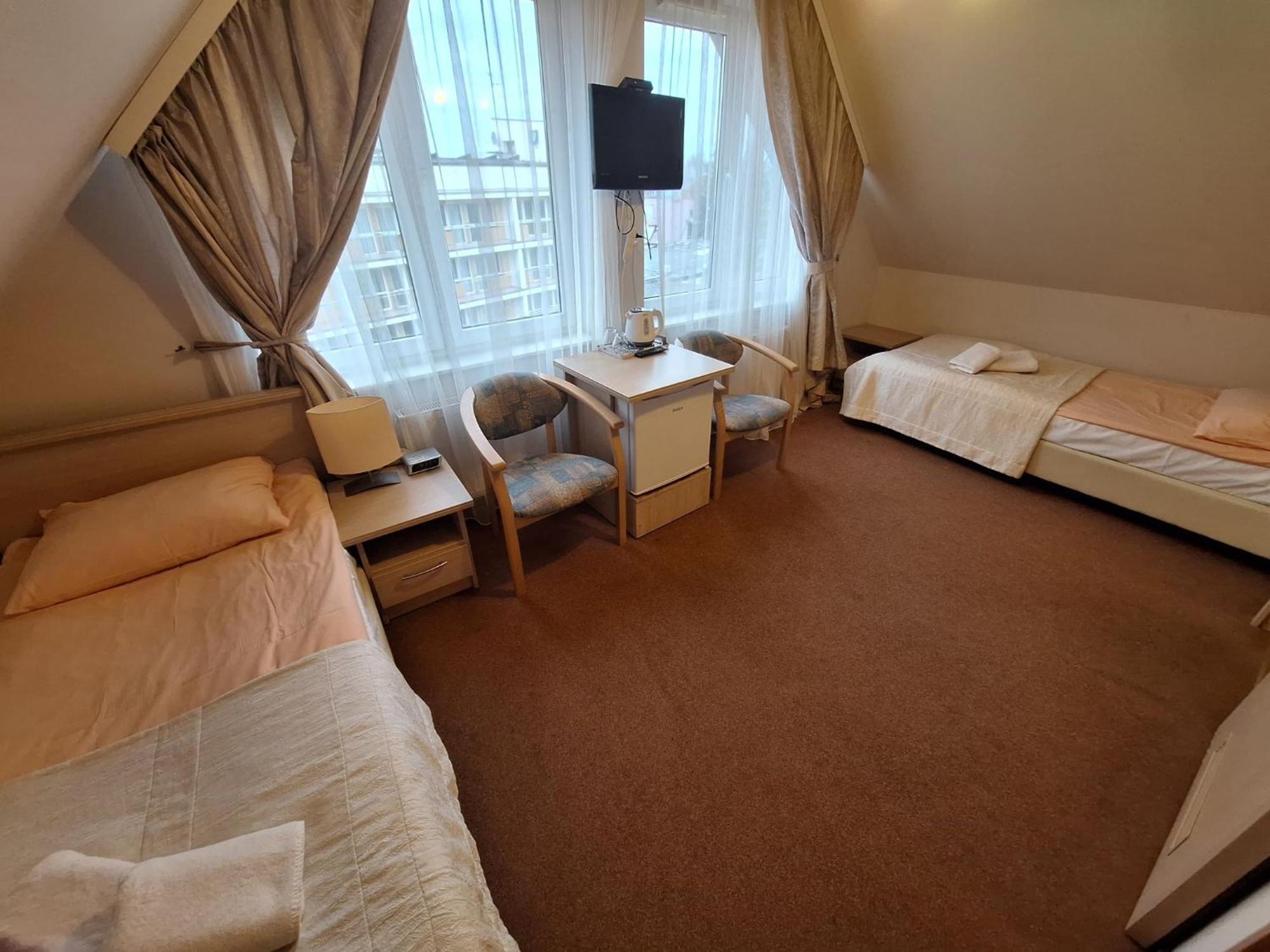 Politechnika Warszawska Osrodek Wypoczynkowy Hotel ซาร์บินโนโว ภายนอก รูปภาพ