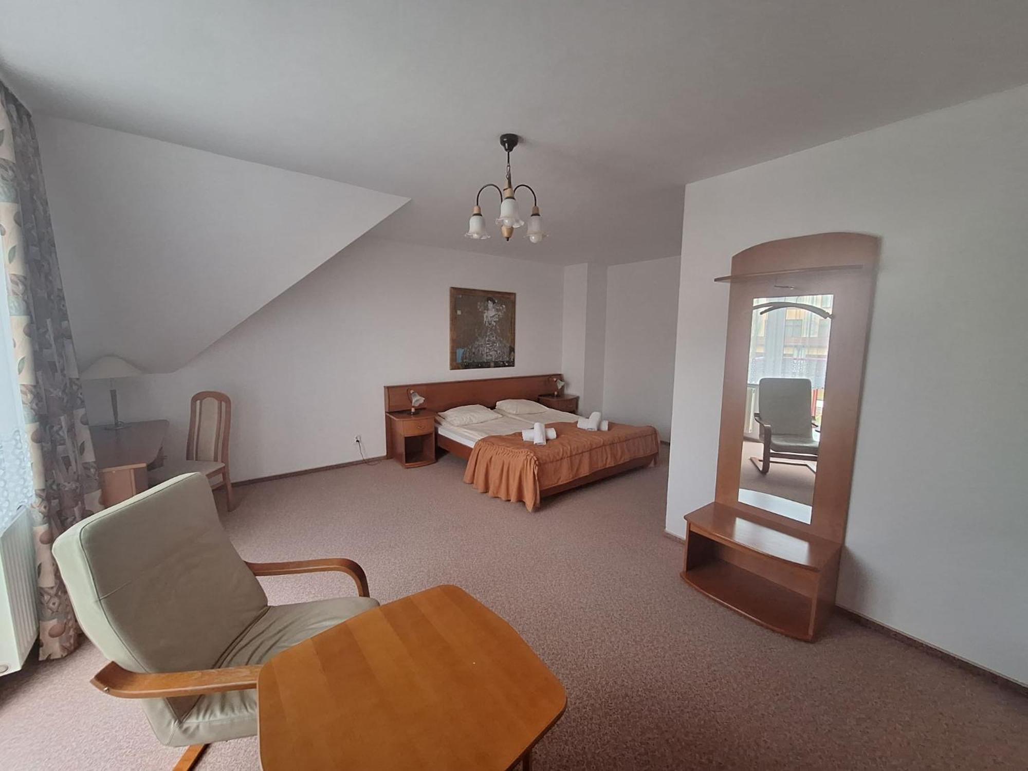 Politechnika Warszawska Osrodek Wypoczynkowy Hotel ซาร์บินโนโว ภายนอก รูปภาพ