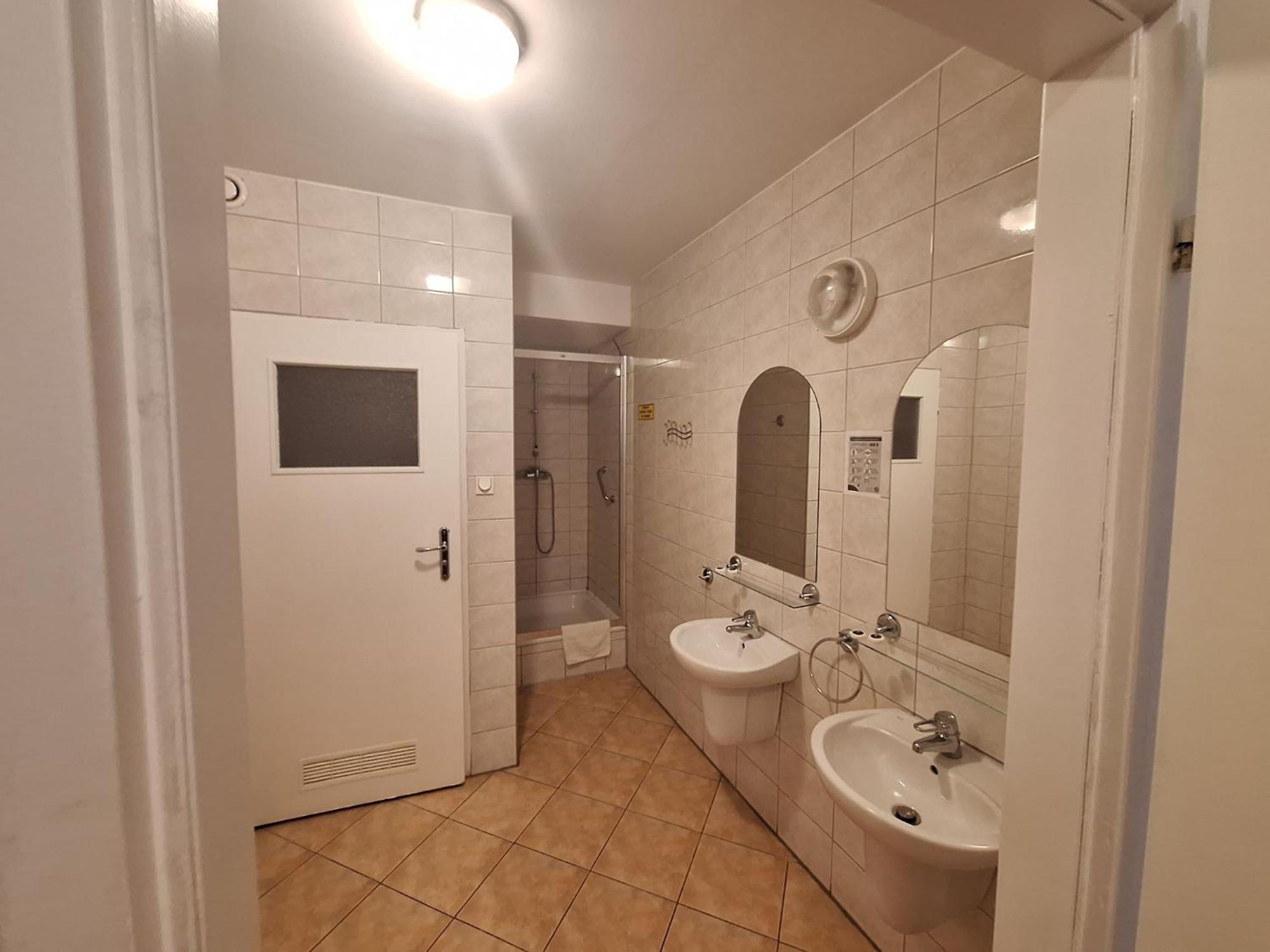 Politechnika Warszawska Osrodek Wypoczynkowy Hotel ซาร์บินโนโว ภายนอก รูปภาพ